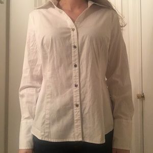 🔶 Classic White Button-Down